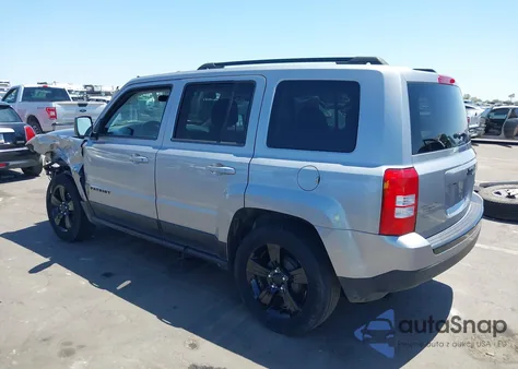 2015 Jeep Patriot Altitude Edition z USA, uszkodzony, nr VIN 1C4NJPBA0FD186058